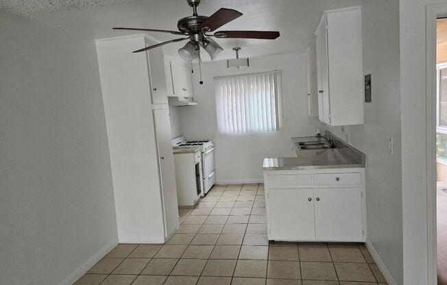 1 bed, 1 bath, 650 sqft, $1,795, Unit 03