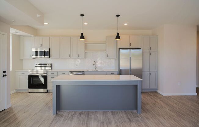 2 beds, 2 baths, 1,144 sqft, $2,650, Unit 527