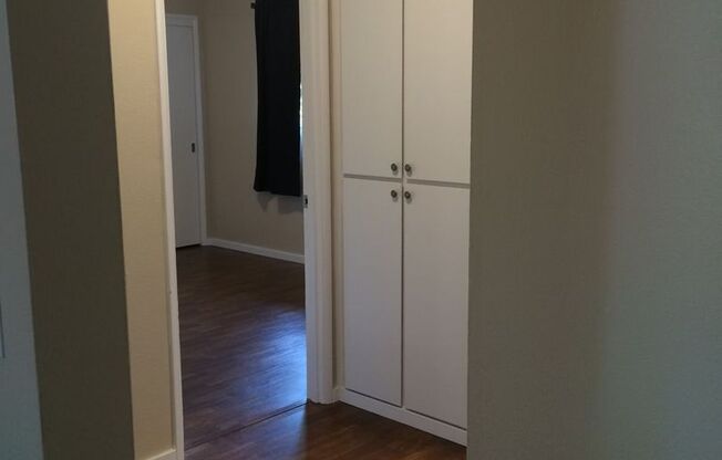 2 beds, 1 bath, $1,695