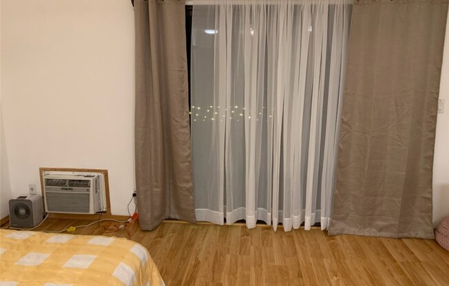 Studio, 1 bath, 358 sqft, $1,680, Unit 350F