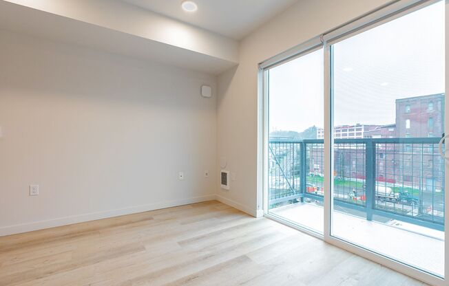 Studio, 1 bath, 284 sqft, $1,182.18, Unit 624
