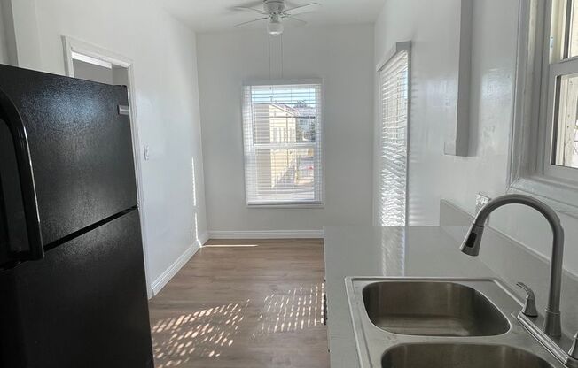 Studio, 1 bath, 575 sqft, $1,325, Unit 208