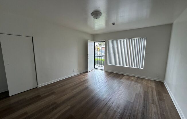 1 bed, 1 bath, 382 sqft, $1,595, Unit 3