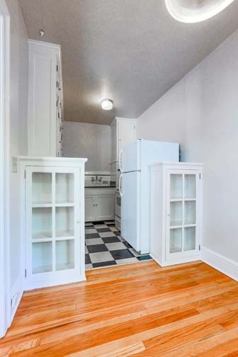 Studio, 1 bath, 425 sqft, $1,225