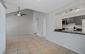 2 beds, 1 bath, 903 sqft, $1,245, Unit 324