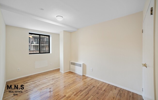 2 beds, 1 bath, $2,500, Unit 6C