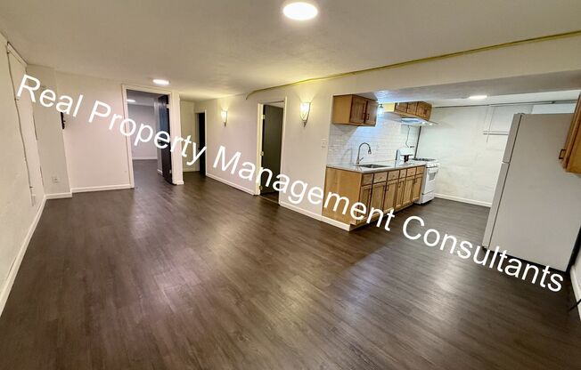 Cozy 2-Bedroom Lower-Level Home – All Utilities Included!