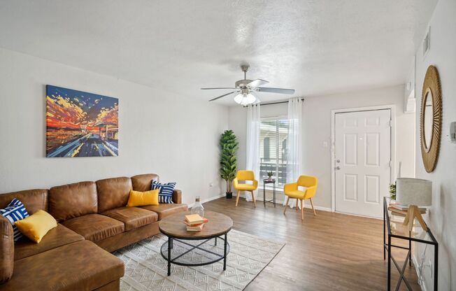 1 bed, 1 bath, 600 sqft, $837, Unit 1048