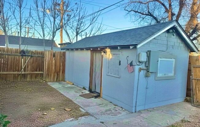 1516 E Routt Ave Duplex