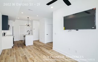 2602 W OXFORD ST
