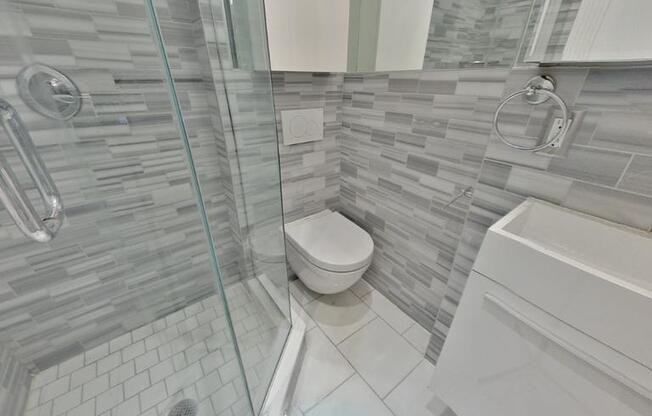 2 beds, 1 bath, $4,995, Unit 4B