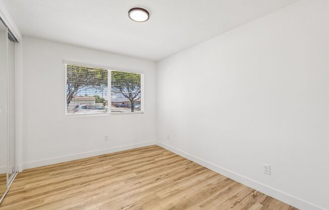 2 beds, 1 bath, 650 sqft, $2,695, Unit 5