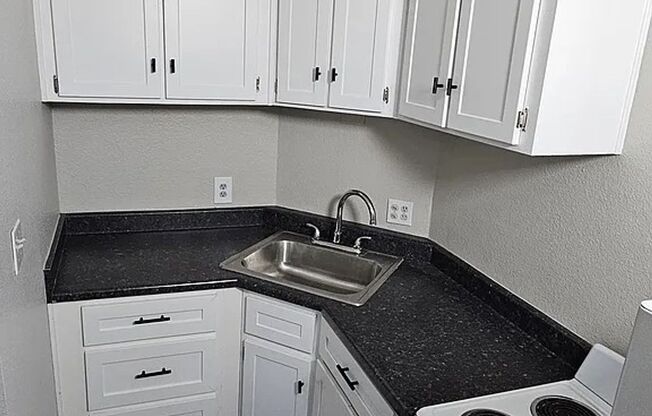2 beds, 2 baths, $1,200, Unit 241