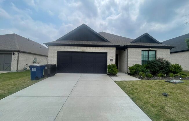 136 Braves Way is a 2,096 square foot house on a 7,505 square foot lot with 5 bedrooms and 3 bathrooms.