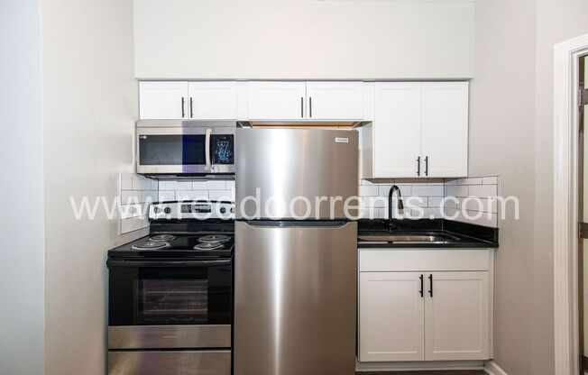 1 bed, 1 bath, 480 sqft, $950, Unit Unit 8