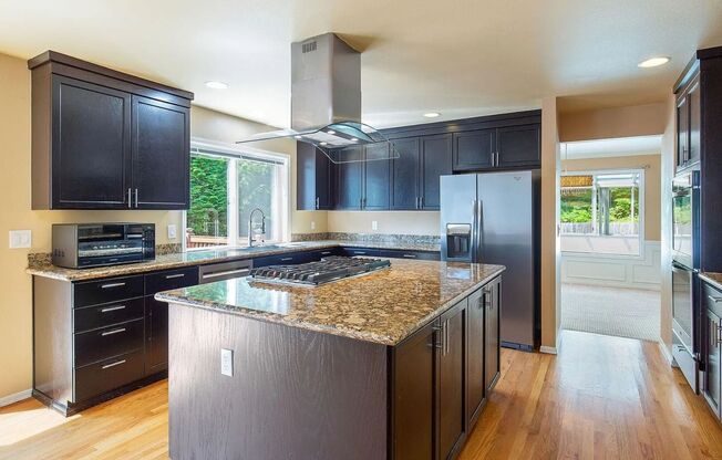 5 Bedroom Single Family Home in Lakemont