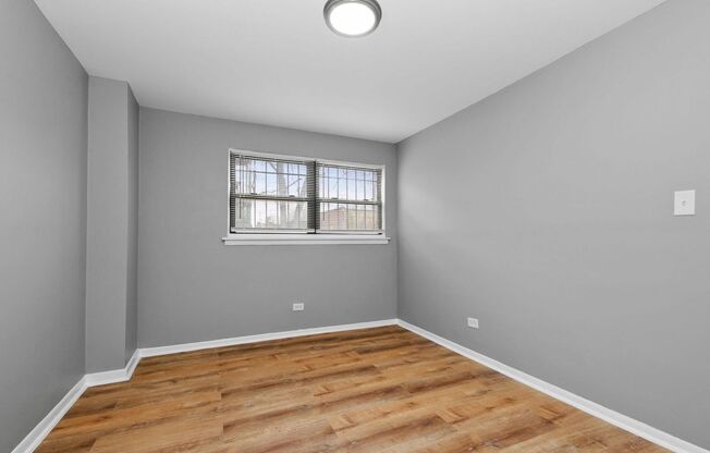 2 beds, 1 bath, 840 sqft, $1,425, Unit 7900-1E