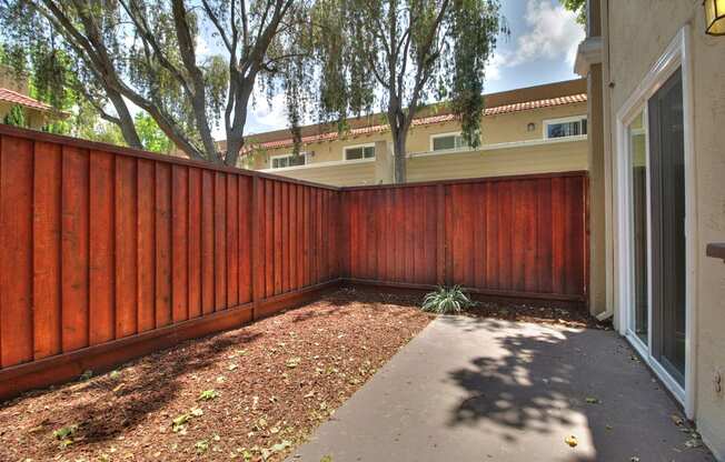 Private Backyard at Casa Alberta Apartments, California, 94087