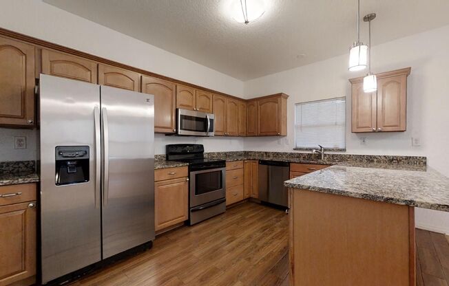 2 beds, 1 bath, $2,195, Unit UNIT B