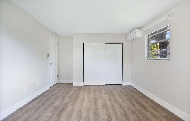 2 beds, 1 bath, 624 sqft, $1,499, Unit Ren905.5