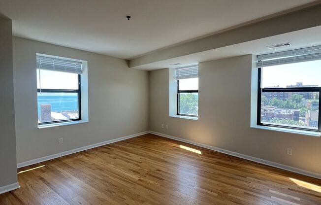 2 beds, 1 bath, 1,000 sqft, $2,225, Unit 703