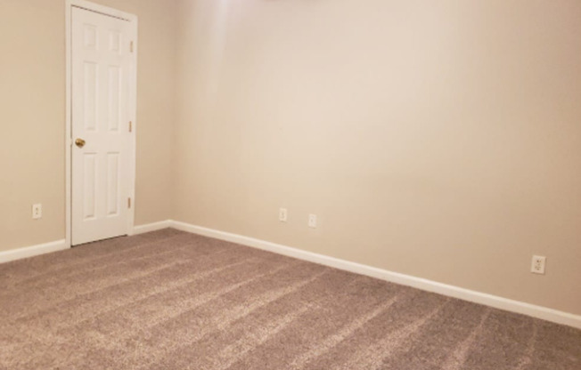 3 beds, 2 baths, 1,200 sqft, $1,700, Unit 13