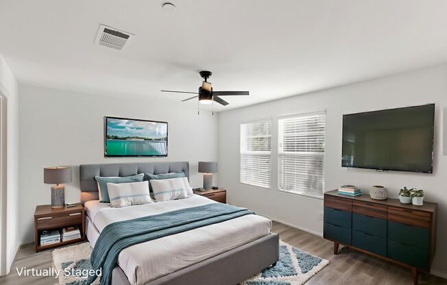 LIKE NEW 3 BEDROOM TOWNHOME