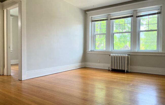 1 bed, 1 bath, $1,025, Unit 17D