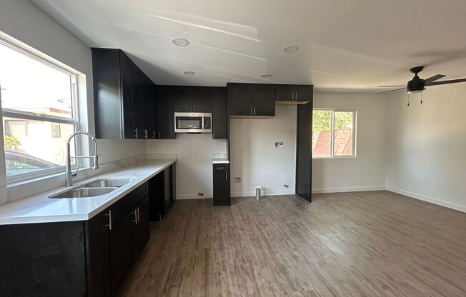 Studio, 1 bath, 450 sqft, $1,650