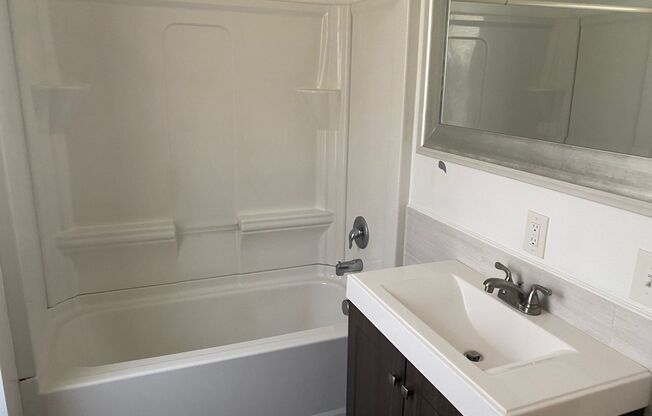 Spacious 4BD 2BA House in Beechview