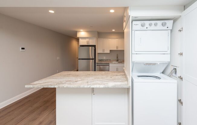 Studio, 1 bath, 460 sqft, $1,795, Unit 201C