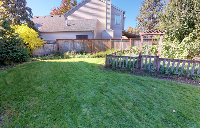 Wilsonville - Newly Updated 4 Bed + Bonus, Central Air, Cul-De-Sac!