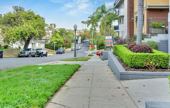 Holmby Street Luxury Investments LLC