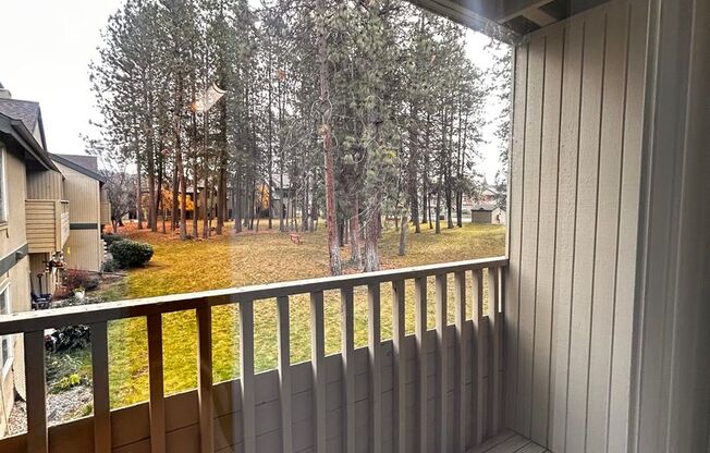 1 bed, 1 bath, 660 sqft, $1,075, Unit H - 037