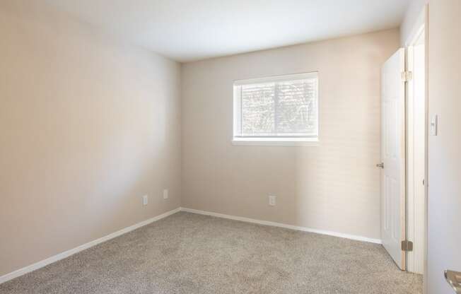 Welcome to Warwick Village Apartments