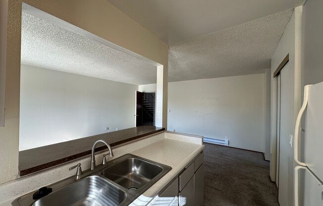 1 bed, 1 bath, $1,800, Unit Apt. B