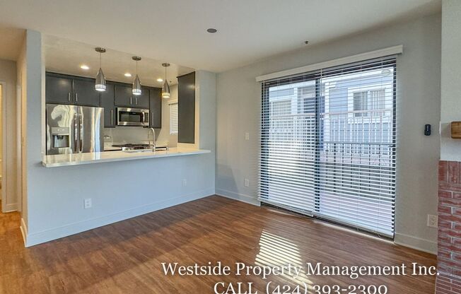 3615 CENTINELA AVE