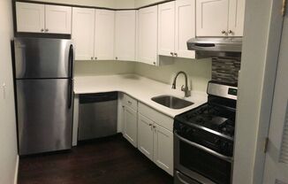 1 bed, 1 bath, 700 sqft, $2,300, Unit 216