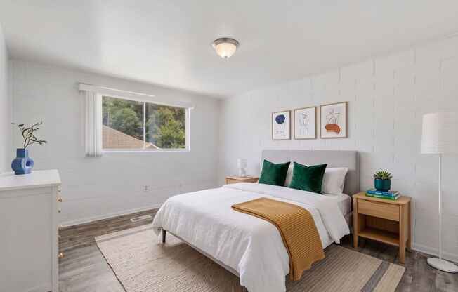 2 beds, 1 bath, 732 sqft, $999, Unit 19
