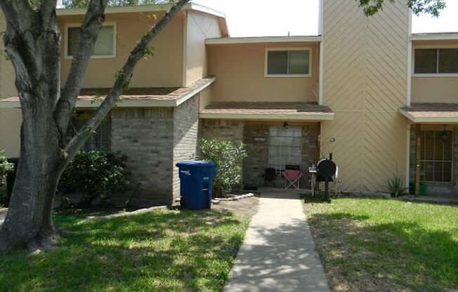 2 beds, 1.5 baths, $1,349, Unit APARTMENT B4