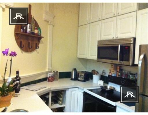 308 COMMONWEALTH AVE