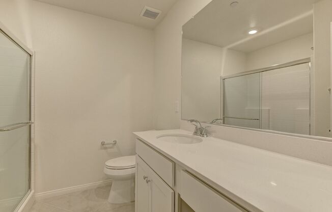 3 beds, 2.5 baths, $2,300, Unit 1