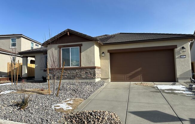 Gorgeous 5 Ridges Home with Spectacular Mountain Views!