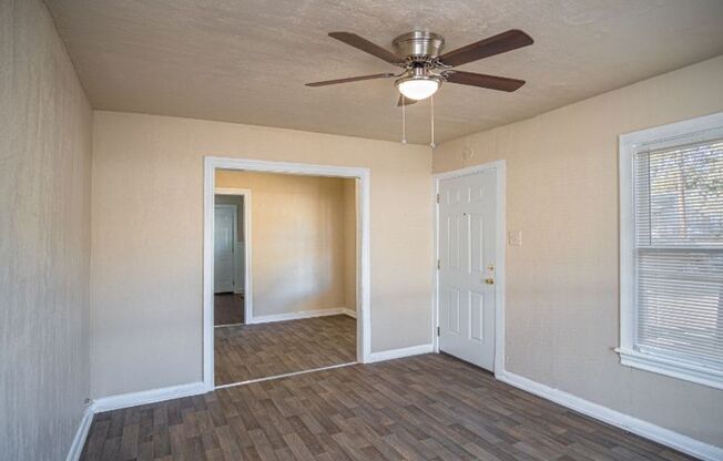 Great Amazing Home So Close to Downtown