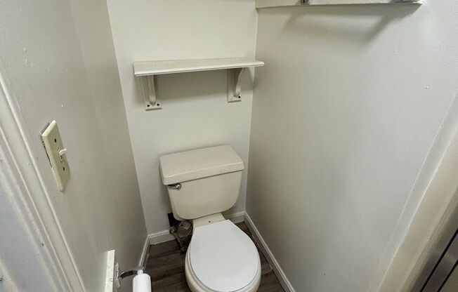 Now Leasing for June 2025 – Ideal 2-Bedroom Apartment for UNH Students!