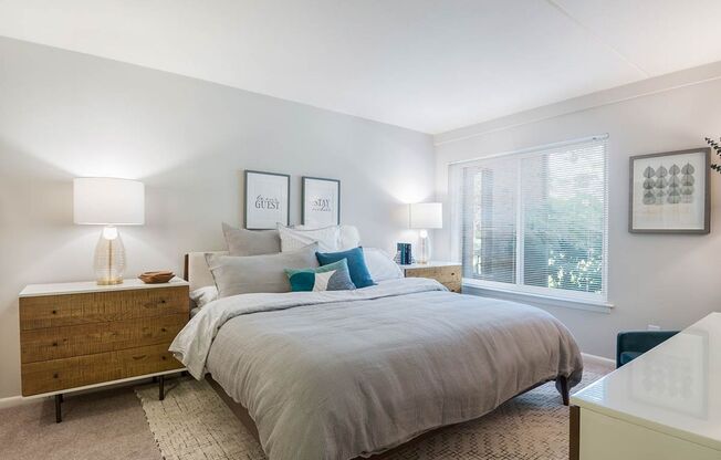 2 beds, 2 baths, 1,120 sqft, $2,410, Unit 374