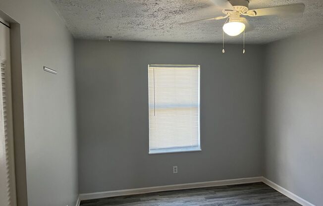 2 beds, 1 bath, $800