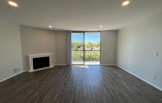 2 beds, 2 baths, 1,200 sqft, $2,748, Unit 222