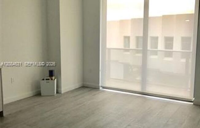 1 bed, 1 bath, $3,200, Unit # 2807