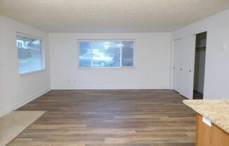 1 bed, 1 bath, $1,100, Unit #17